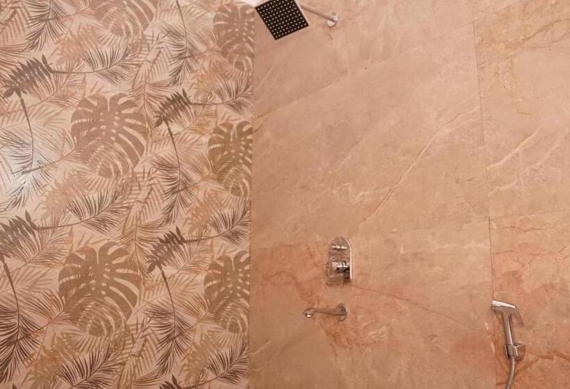 فندق Maulyar Forest Resort