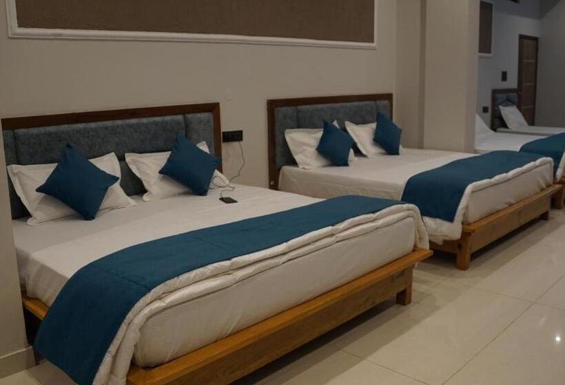 فندق Maulyar Forest Resort