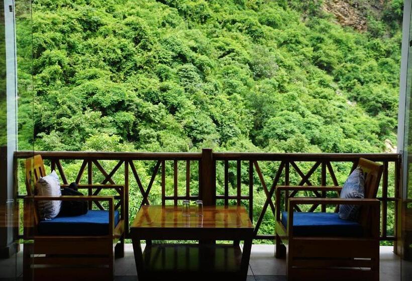 فندق Maulyar Forest Resort