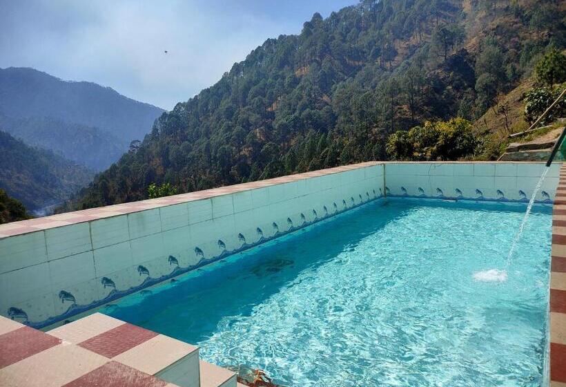 فندق Maulyar Forest Resort