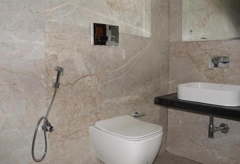 فندق Maulyar Forest Resort