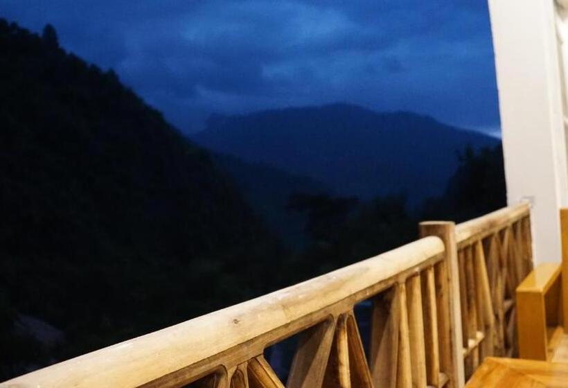 فندق Maulyar Forest Resort