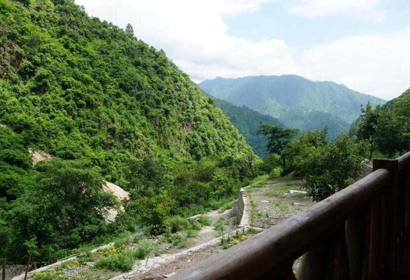 فندق Maulyar Forest Resort