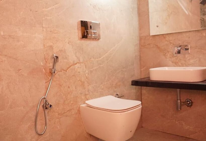 فندق Maulyar Forest Resort