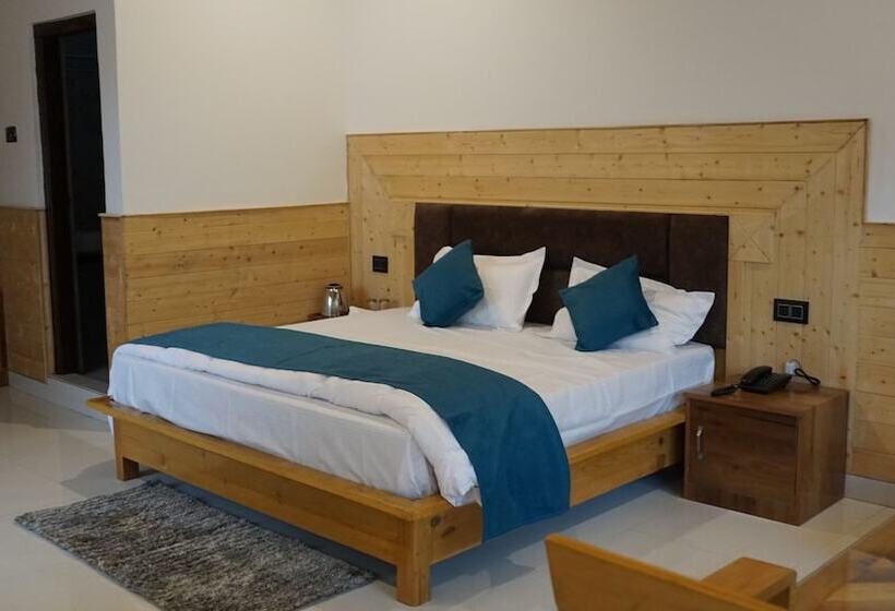 فندق Maulyar Forest Resort