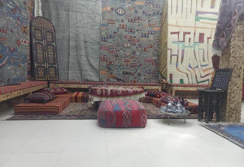 ホテル Palace Ajnanee Alkadi