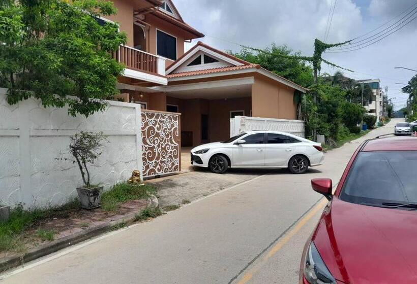 فندق Poo Villa Rawai