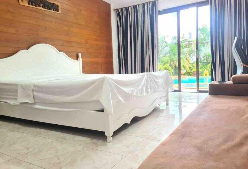 בית מלון כפרי Poo Villa Rawai