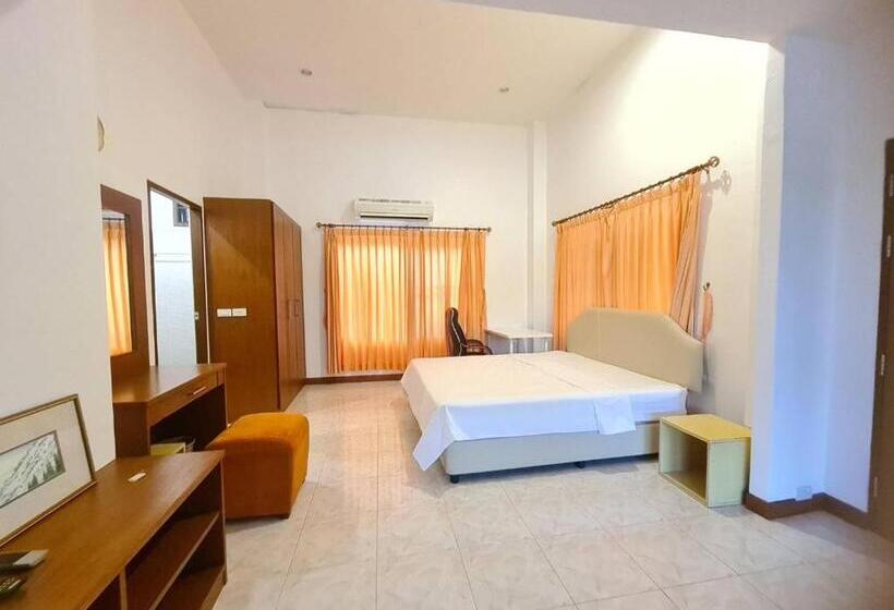 בית מלון כפרי Poo Villa Rawai