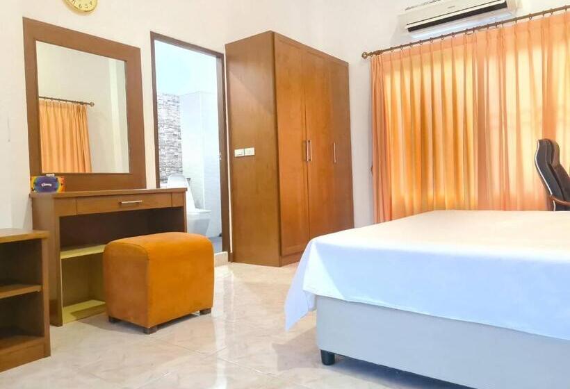 בית מלון כפרי Poo Villa Rawai