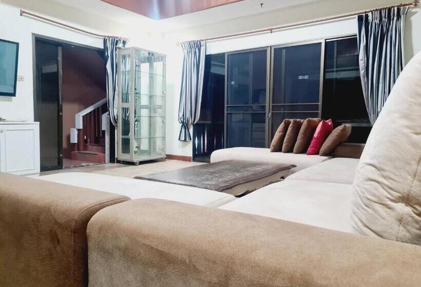 בית מלון כפרי Poo Villa Rawai