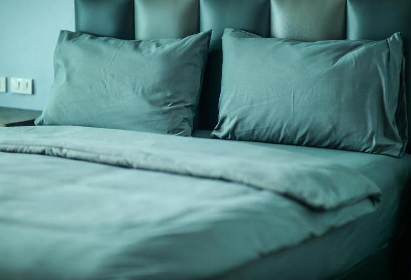 ホテル Reboot Retreat