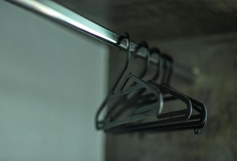 ホテル Reboot Retreat