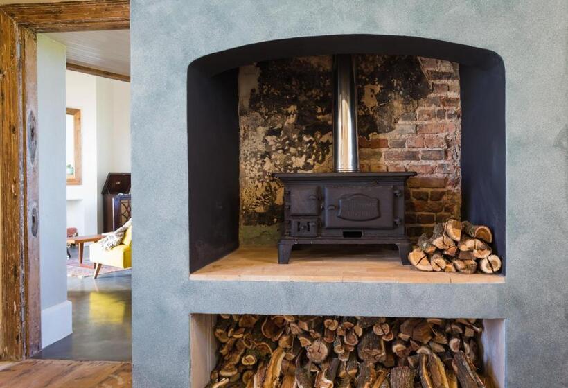 בית מלון כפרי Seal Point Lighthouse