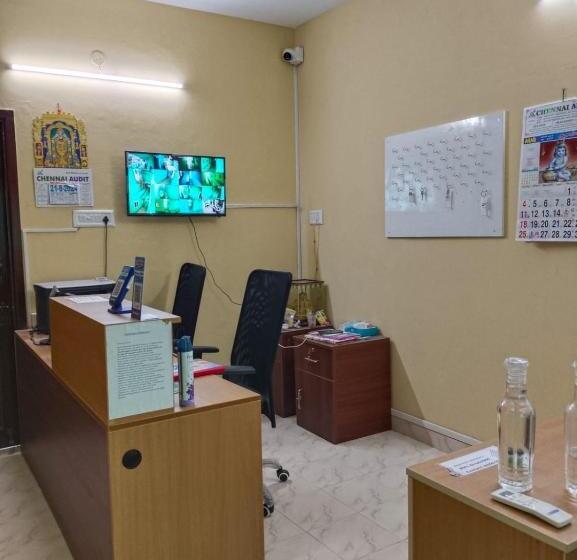 酒店 Srinivasa Serviced Apartment Keelkattalai