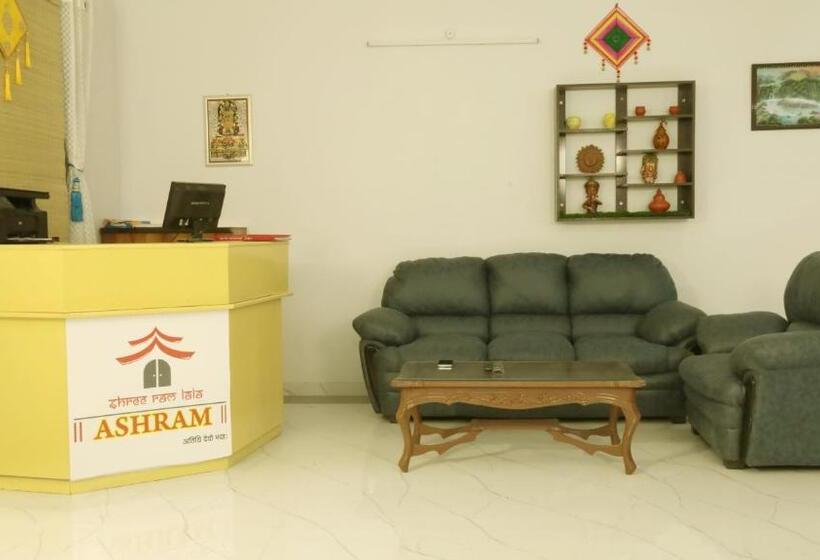 فندق Swastik Ashram