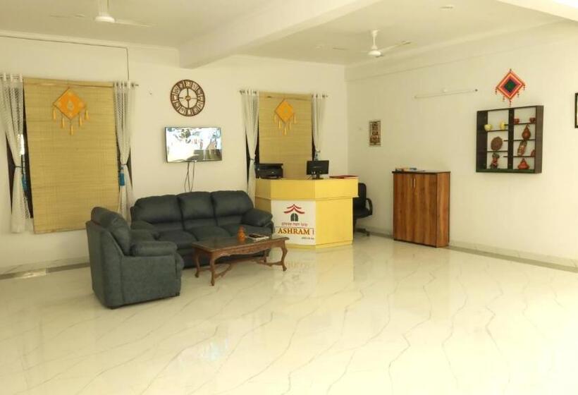 فندق Swastik Ashram