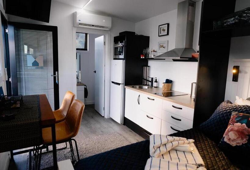 فندق Tathra Cottage