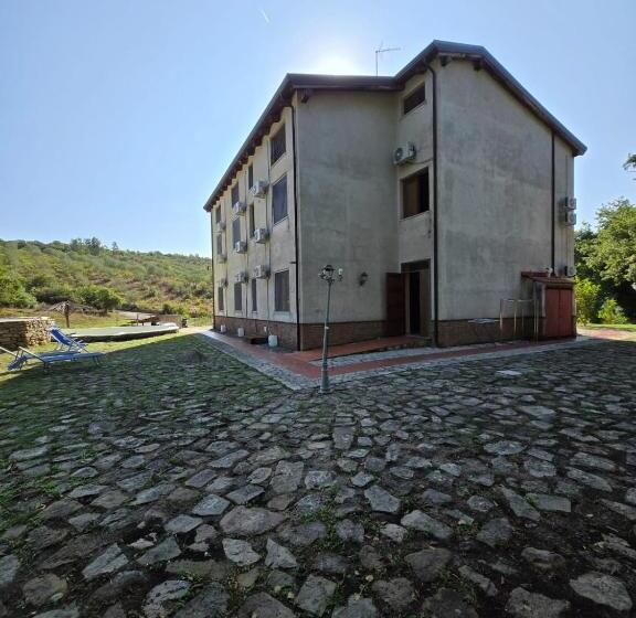 ホテル Tenuta D Arienzo