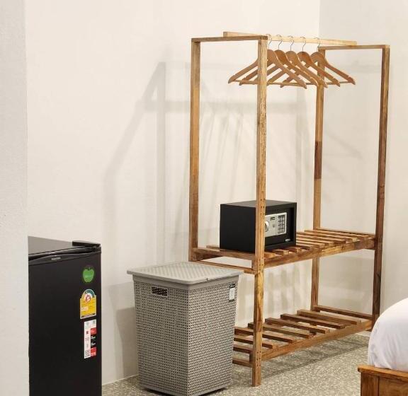 فندق The Duck Cafe And Resort