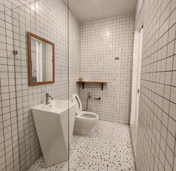 فندق The Duck Cafe And Resort