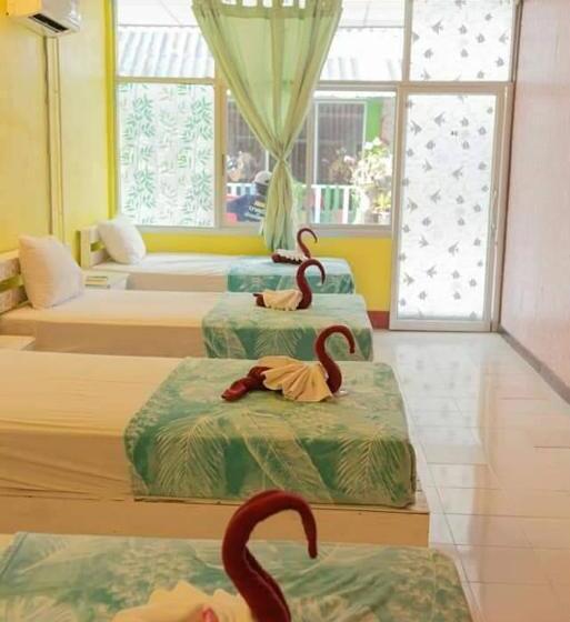 ホテル The Nanda Beach Resort