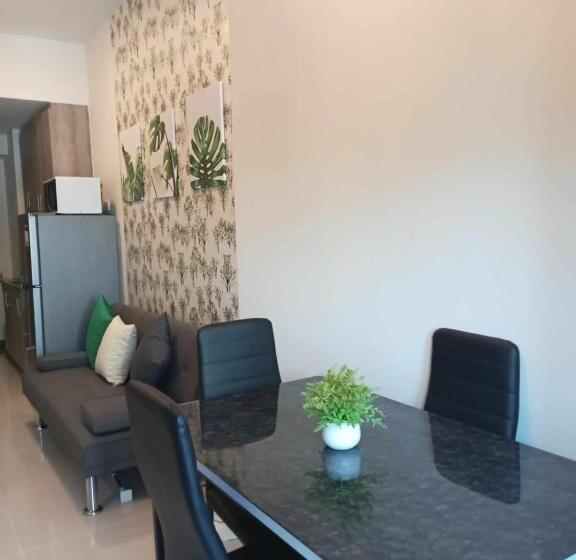 J5 Bayview Elegant Retreat With Stunning Views Free Wifi