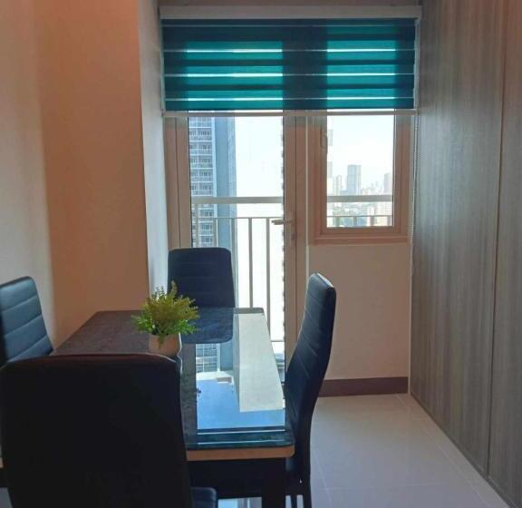 J5 Bayview Elegant Retreat With Stunning Views Free Wifi