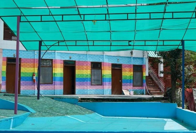 Peaks Streams Hotel & Restaurant