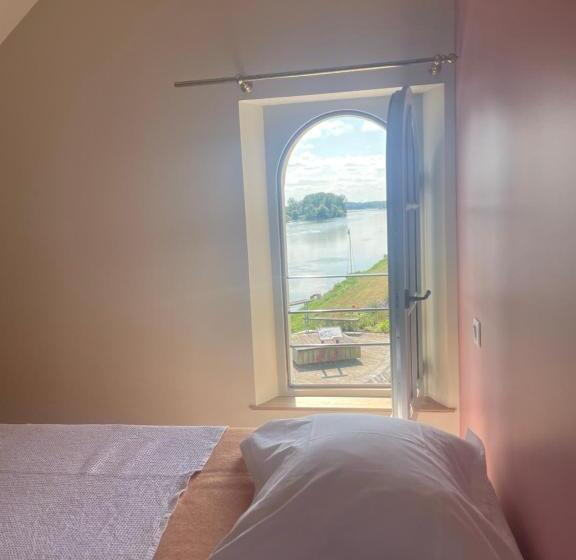 膳宿费 Chambres Privées Au Dessus Du Restaurant Nuances