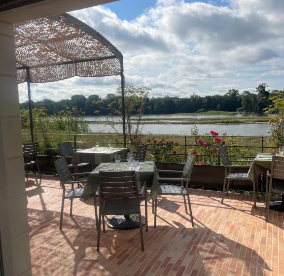 膳宿费 Chambres Privées Au Dessus Du Restaurant Nuances