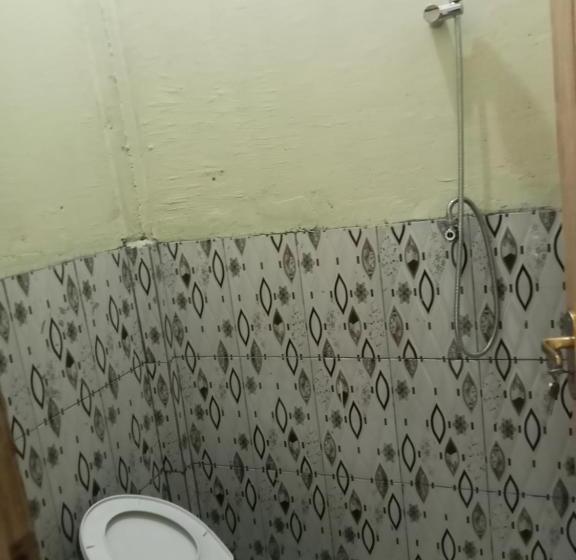 پانسیون D Flores Guest House