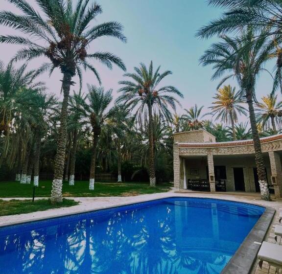 פנסיון Dar Tozria