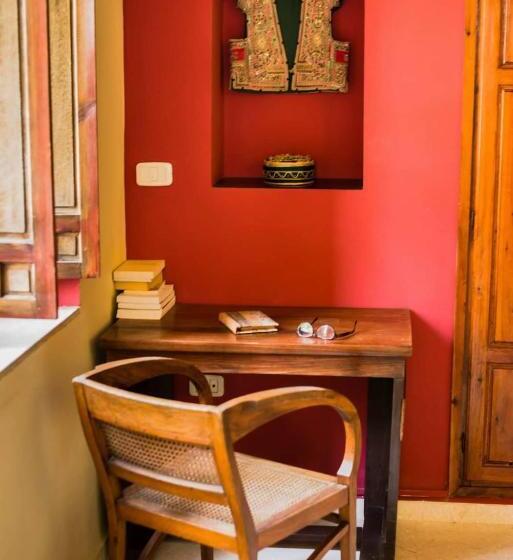 פנסיון Dar Tozria