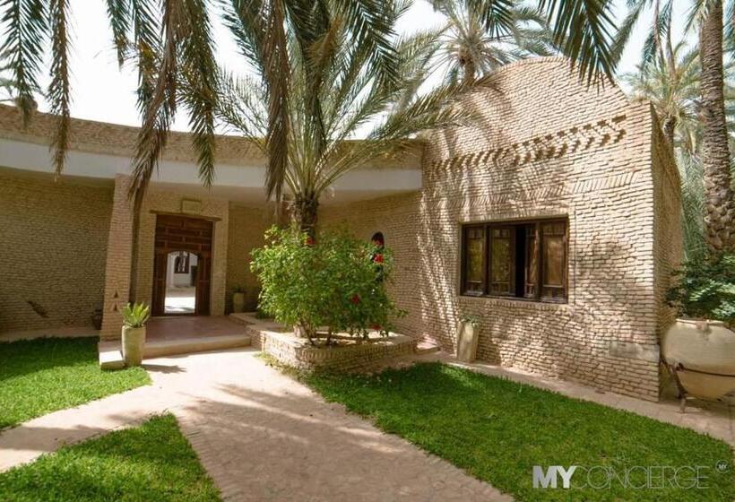 פנסיון Dar Tozria