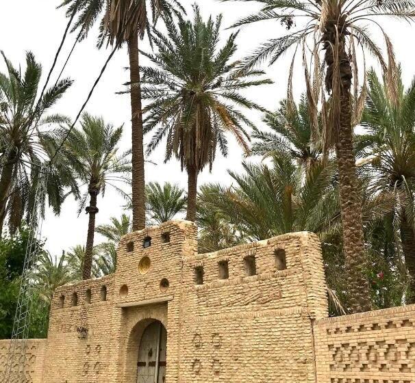 פנסיון Dar Tozria