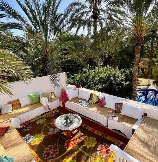 פנסיון Dar Tozria