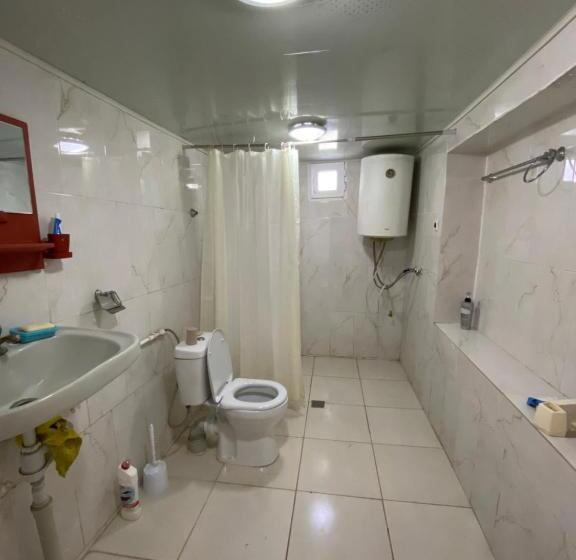 پانسیون Family Inn Glola