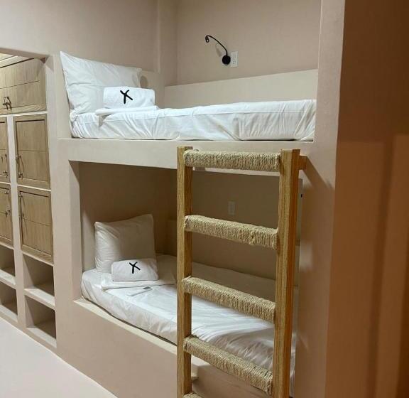 بنسيون Hostal Xeno