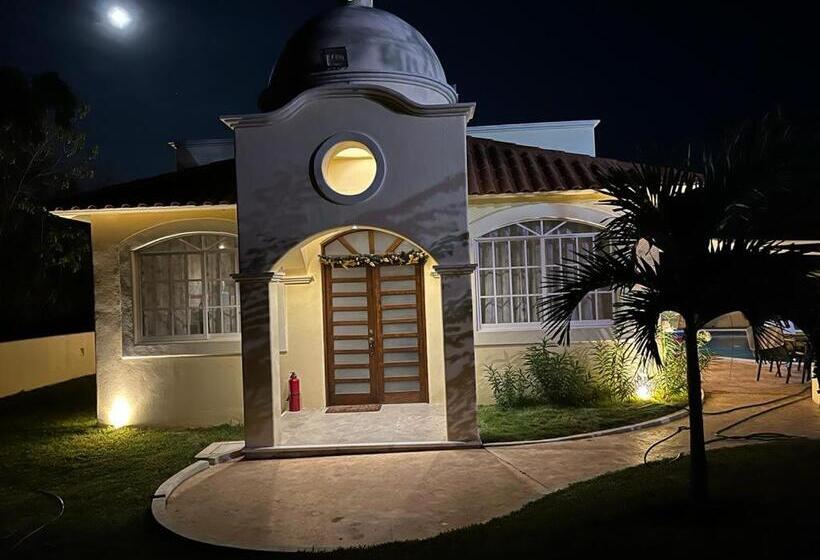 Пансион Leopolds Village