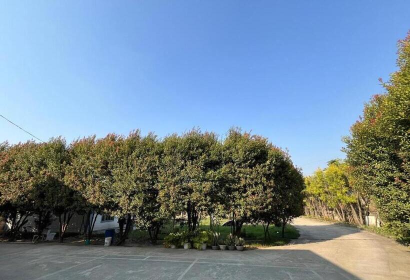 פנסיון Nchen Ki