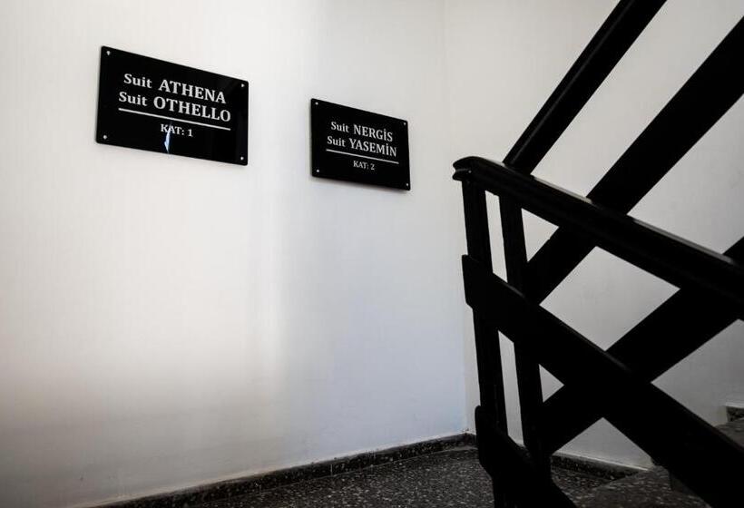 Пансион Nicosia Suites