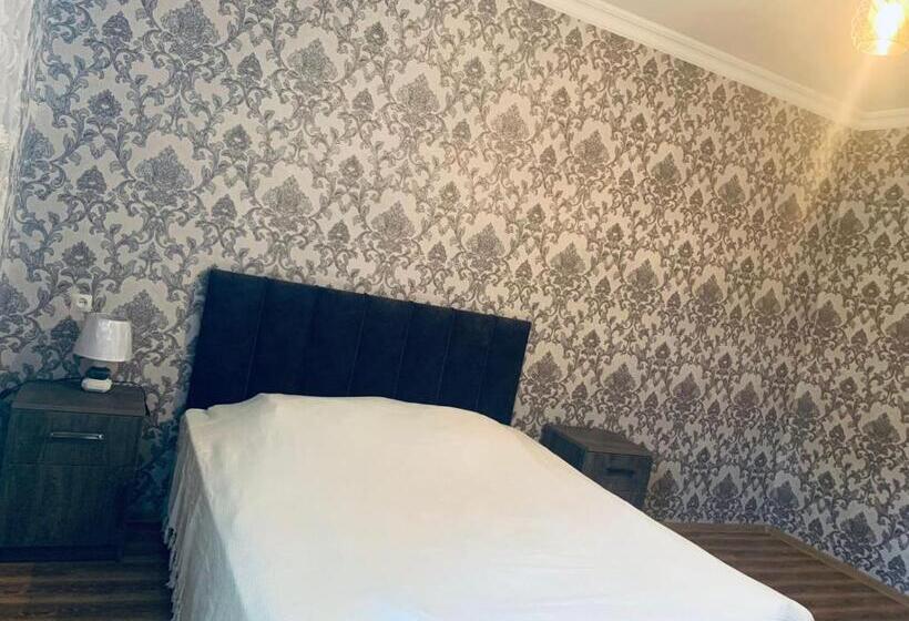 پانسیون Uplistsikhe Guest Paluma