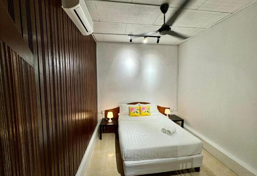 بنسيون Rumah Jambu Manis Netflix,free Wifi, 3 Minutes To Kuala Berang