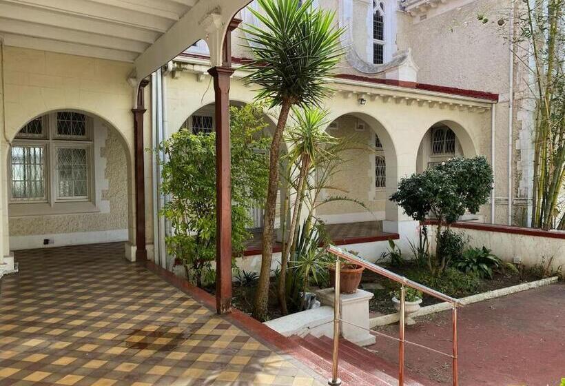 פנסיון St Luke S Retreat Centre And Guest House