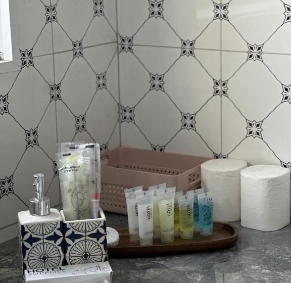 پانسیون The Oldman House