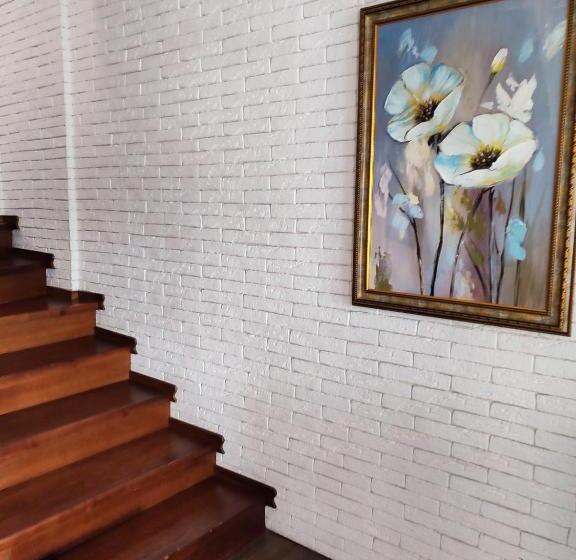 پانسیون The Oldman House