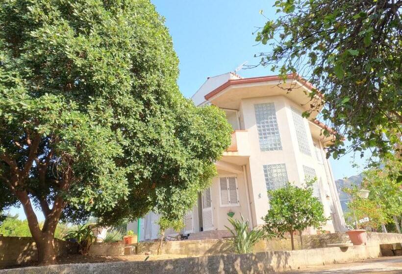 פנסיון Villa Esperide