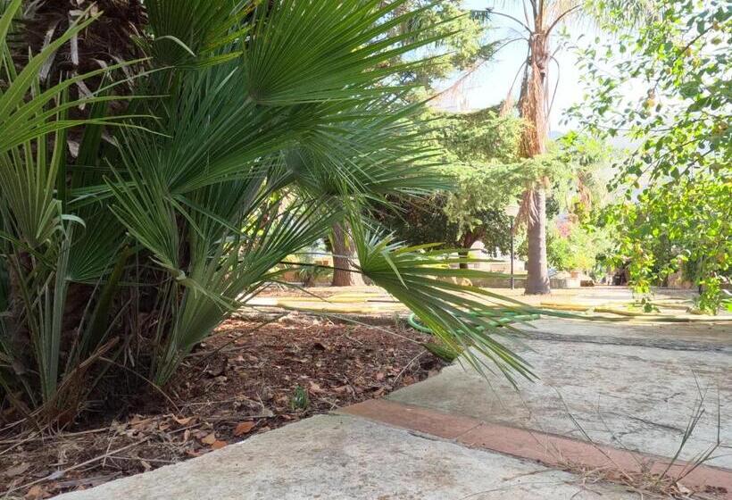 פנסיון Villa Esperide