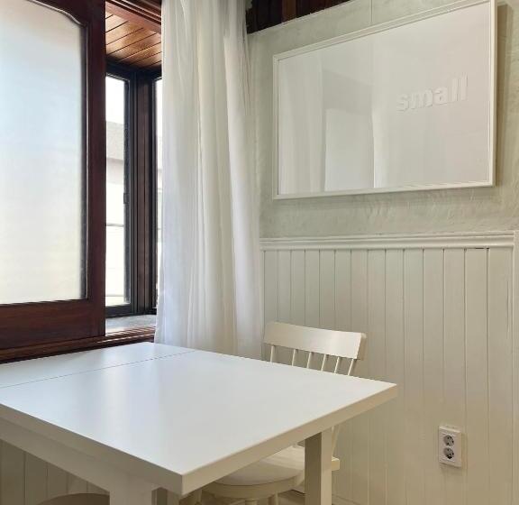 پانسیون Walking With Dog